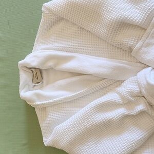 Pottery Barn Retreat Standard Robe